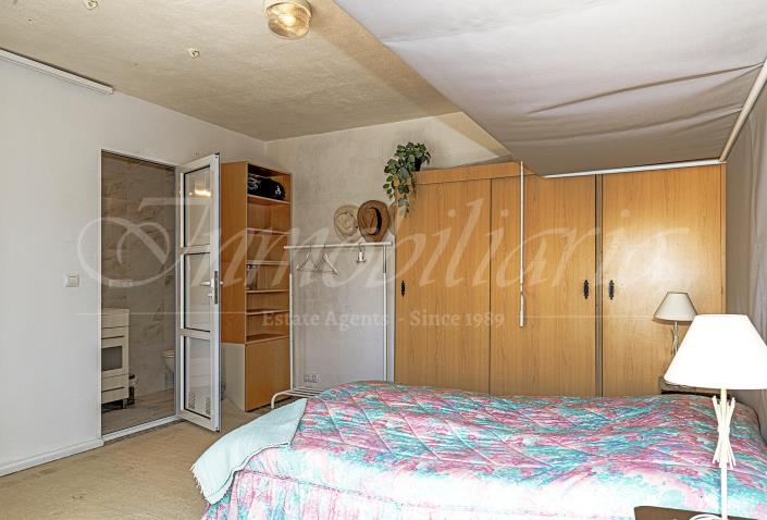 Image No.33-3 Bed Villa / Detached for sale