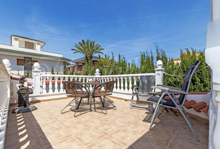 Image No.41-3 Bed Villa / Detached for sale