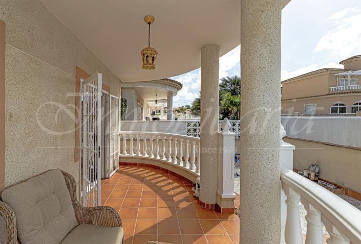 Image No.6-2 Bed Villa / Detached for sale