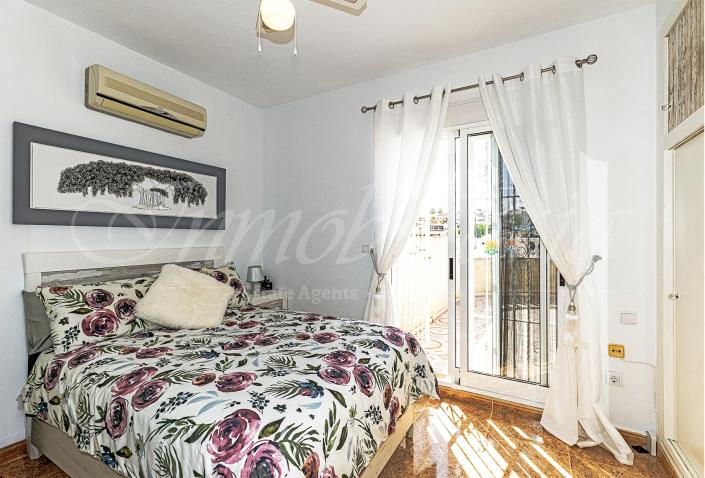 Image No.20-2 Bed Villa / Detached for sale