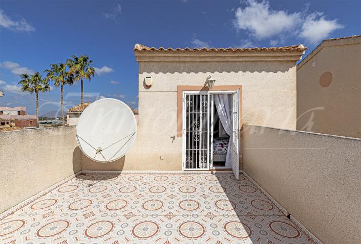 Image No.25-2 Bed Villa / Detached for sale