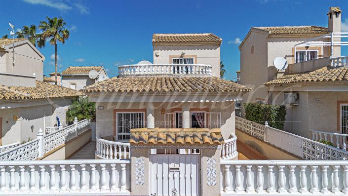 Image No.31-2 Bed Villa / Detached for sale