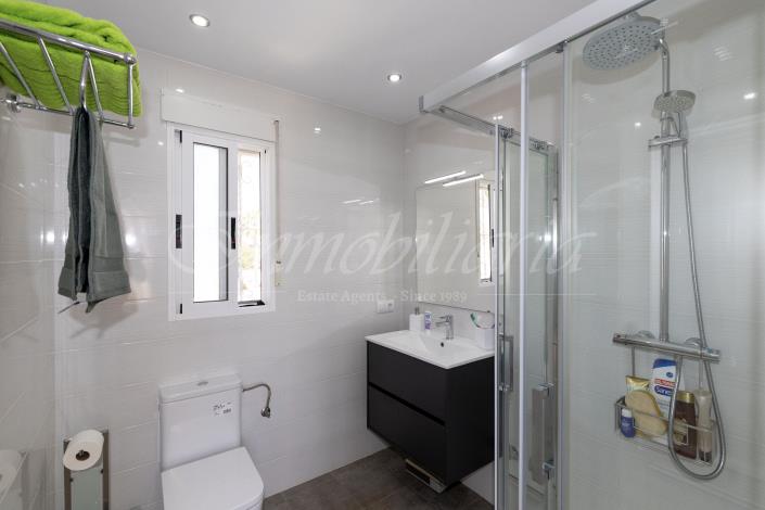 Image No.29-2 Bed Villa / Detached for sale
