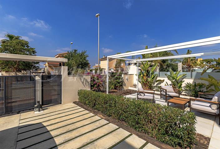 Image No.4-5 Bed Villa / Detached for sale