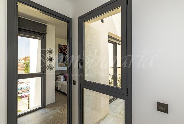 Image No.23-5 Bed Villa / Detached for sale
