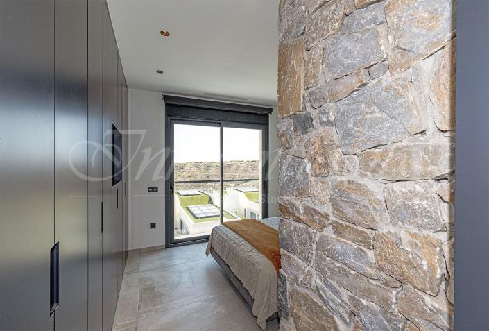 Image No.31-5 Bed Villa / Detached for sale
