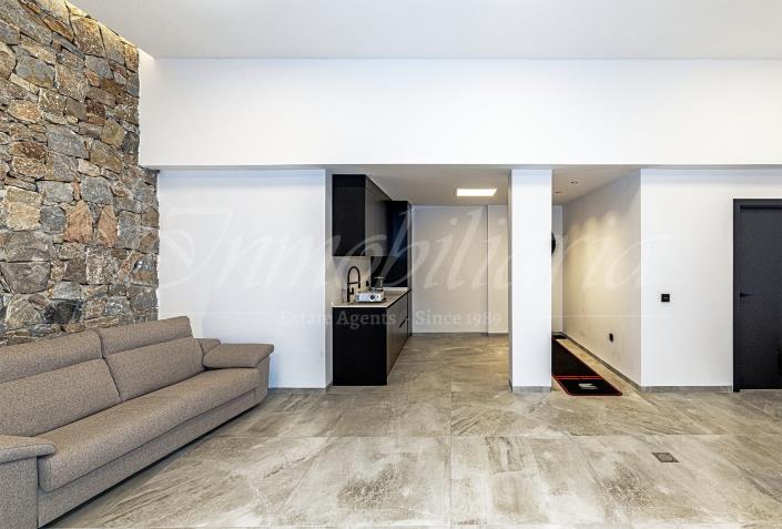 Image No.57-5 Bed Villa / Detached for sale