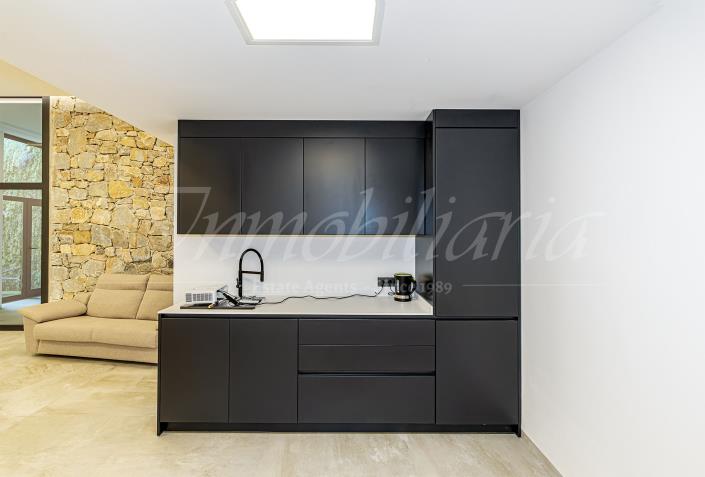 Image No.58-5 Bed Villa / Detached for sale