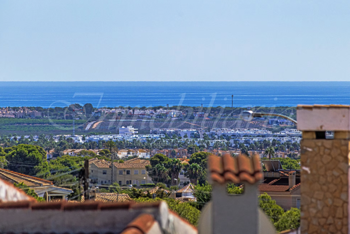 Image No.3-3 Bed Villa / Detached for sale