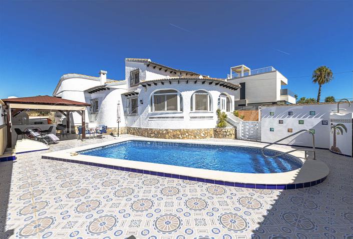 Image No.7-3 Bed Villa / Detached for sale