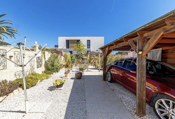 Image No.16-3 Bed Villa / Detached for sale