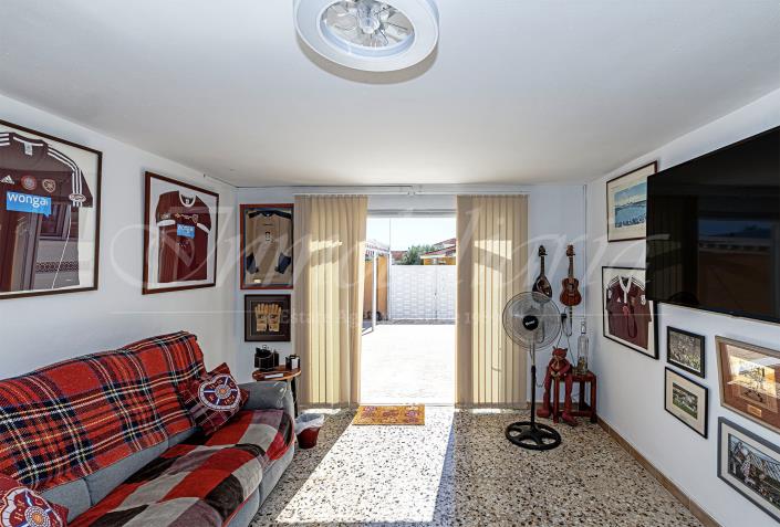 Image No.27-3 Bed Villa / Detached for sale