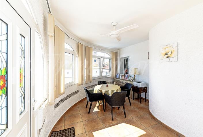 Image No.29-3 Bed Villa / Detached for sale