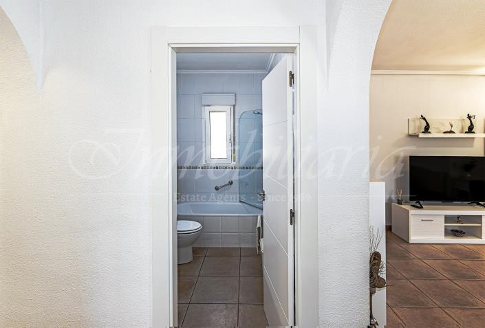Image No.37-3 Bed Villa / Detached for sale