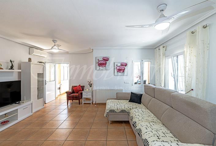 Image No.48-3 Bed Villa / Detached for sale