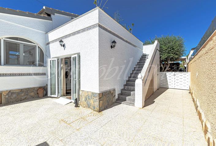 Image No.50-3 Bed Villa / Detached for sale