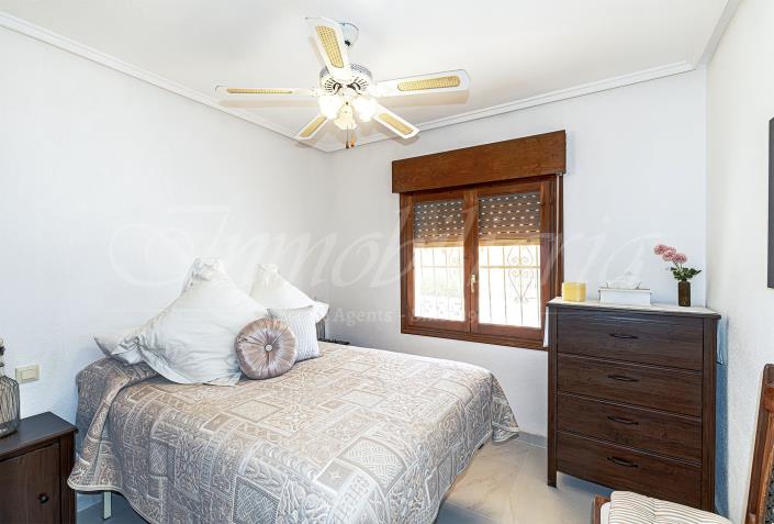 Image No.17-3 Bed Villa / Detached for sale