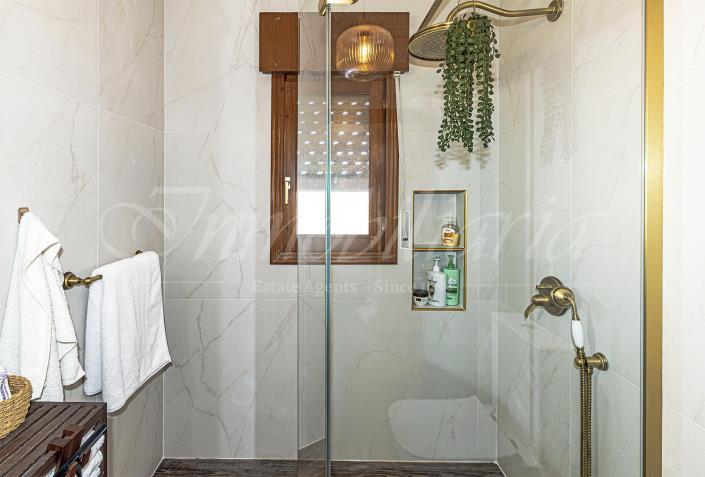 Image No.21-3 Bed Villa / Detached for sale