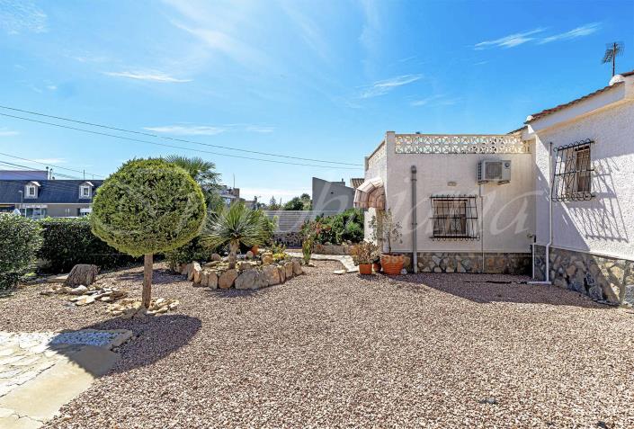 Image No.25-3 Bed Villa / Detached for sale