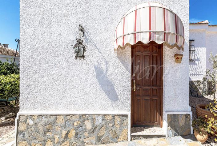 Image No.26-3 Bed Villa / Detached for sale