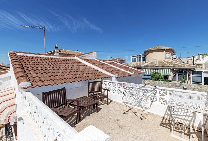 Image No.32-3 Bed Villa / Detached for sale