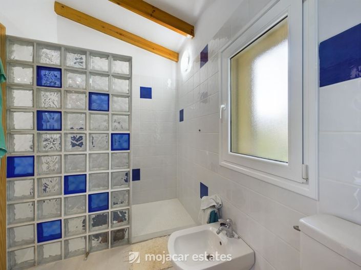 Image No.19-5 Bed Villa for sale