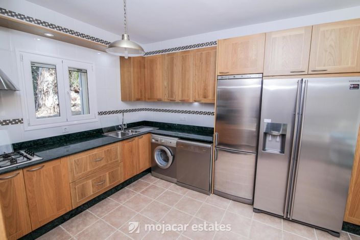 Image No.6-5 Bed Villa for sale