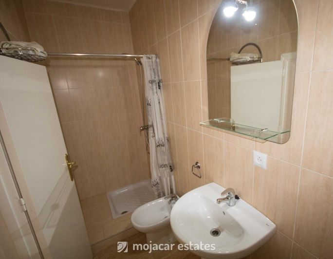 Image No.12-6 Bed Villa for sale