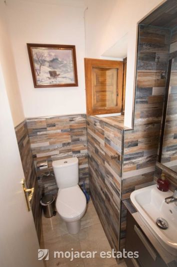 Image No.6-6 Bed Villa for sale