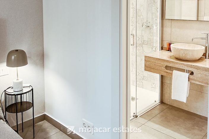 Image No.17-2 Bed Apartment for sale