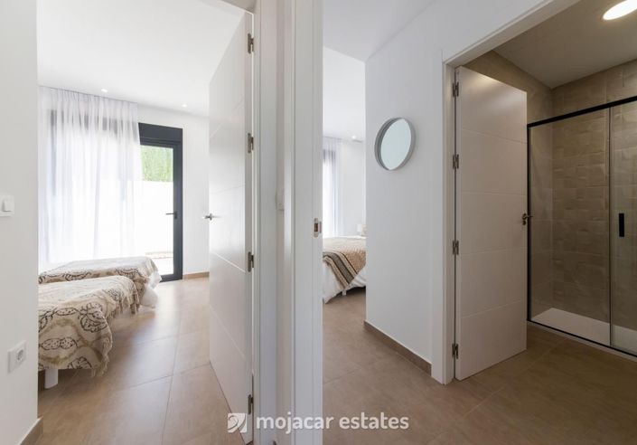 Image No.15-2 Bed Villa for sale