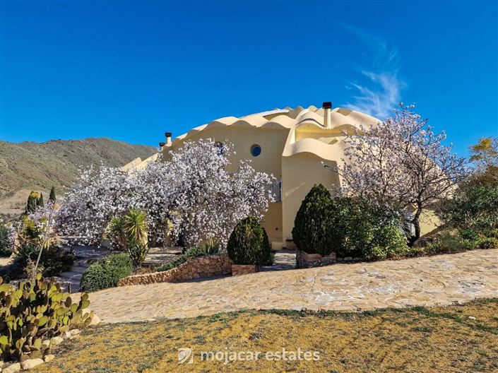 Image No.21-7 Bed Villa for sale