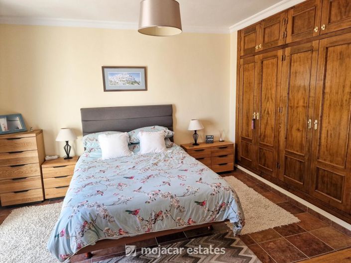 Image No.9-4 Bed Villa for sale