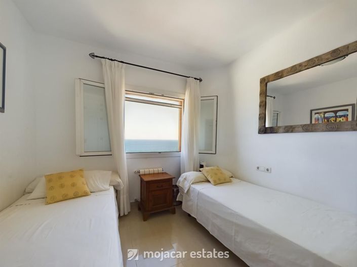 Image No.17-4 Bed Villa for sale