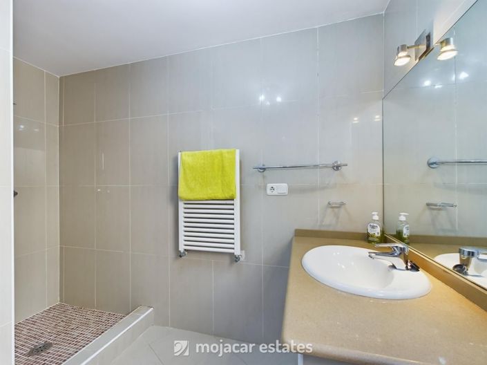 Image No.20-4 Bed Villa for sale