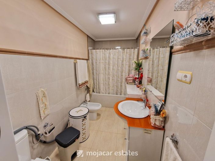 Image No.9-2 Bed Apartment for sale