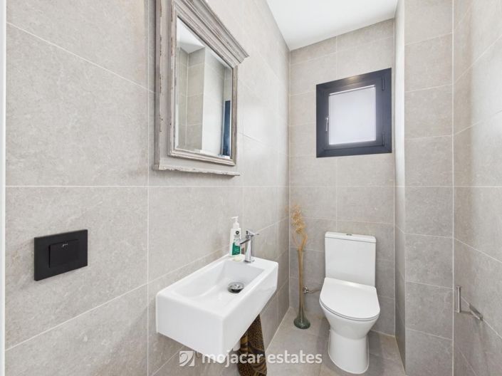 Image No.19-4 Bed Villa for sale