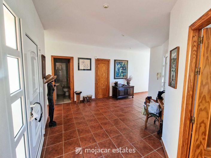 Image No.19-4 Bed Villa for sale