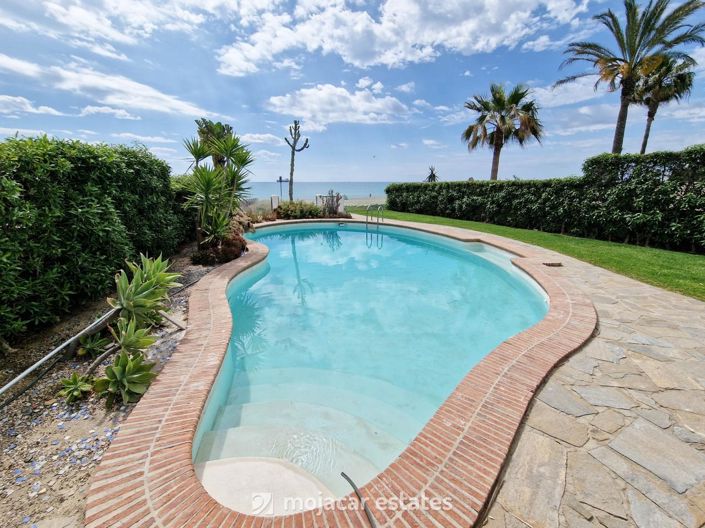 Image No.5-Villa de 5 chambres à vendre à Vera Playa