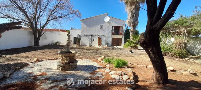 Image No.1-5 Bed Villa for sale