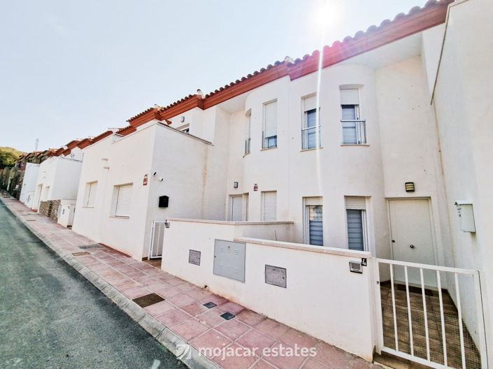 Image No.5-Maison de ville de 3 chambres à vendre à Almeria