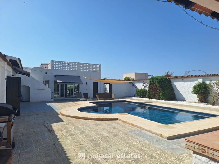 Image No.17-3 Bed Villa for sale