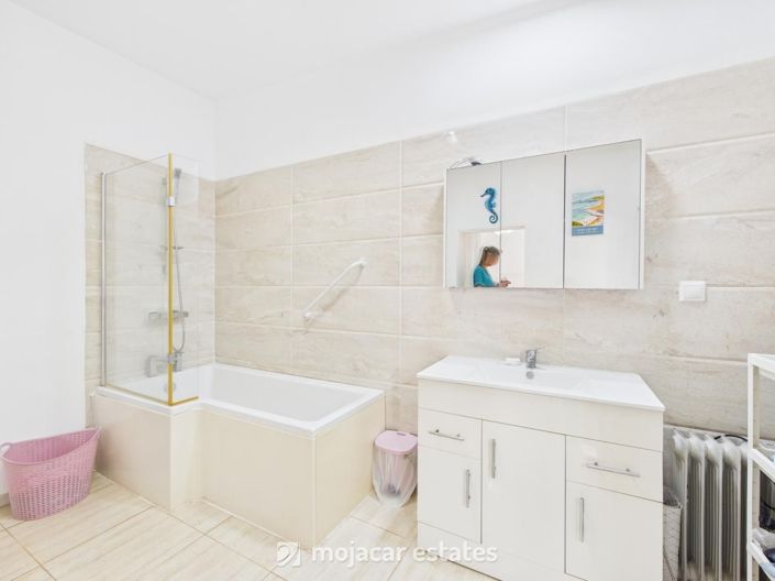 Image No.12-2 Bed Villa for sale