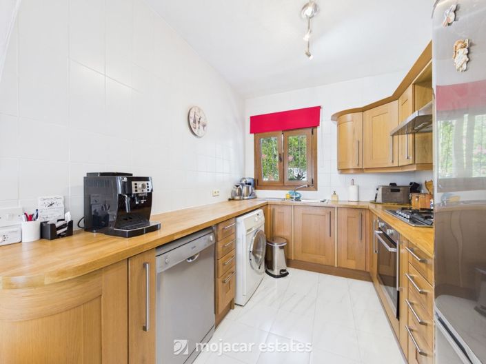 Image No.6-2 Bed Apartment for sale