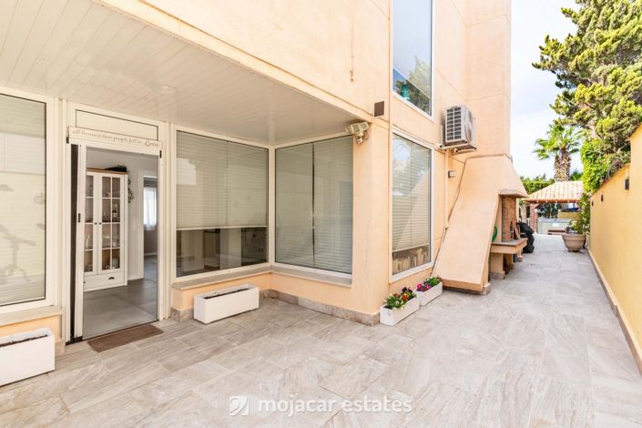 Image No.11-5 Bed Villa for sale