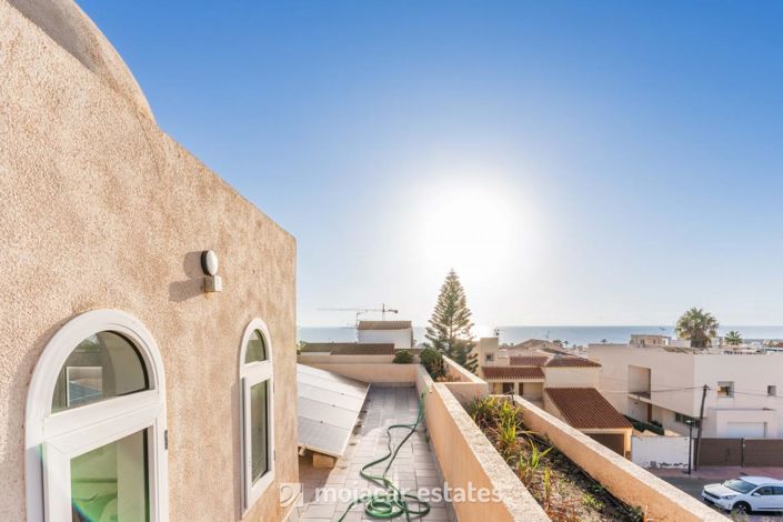 Image No.3-5 Bed Villa for sale