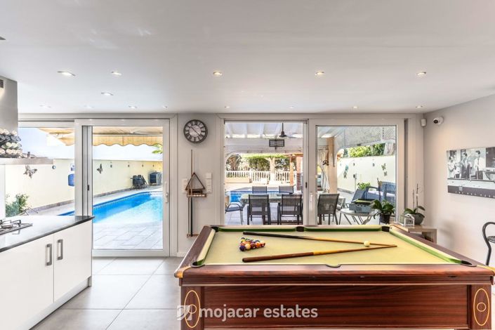 Image No.7-5 Bed Villa for sale