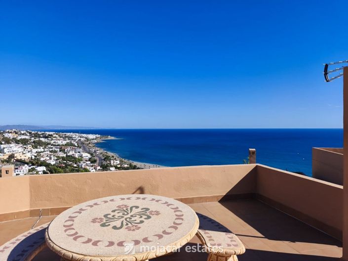 Image No.2-3 Bed Villa for sale