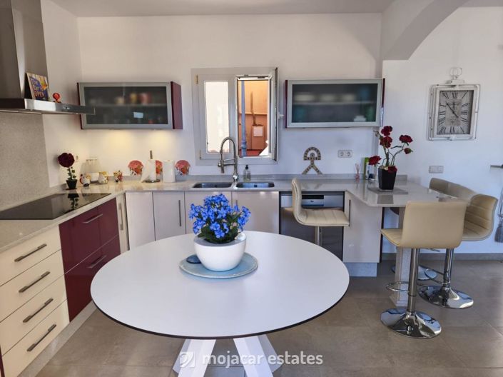 Image No.7-3 Bed Villa for sale