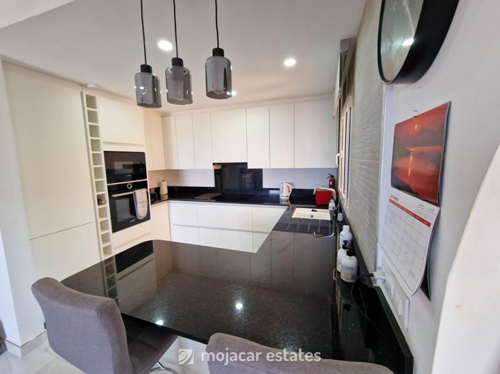 Image No.3-4 Bed Villa for sale